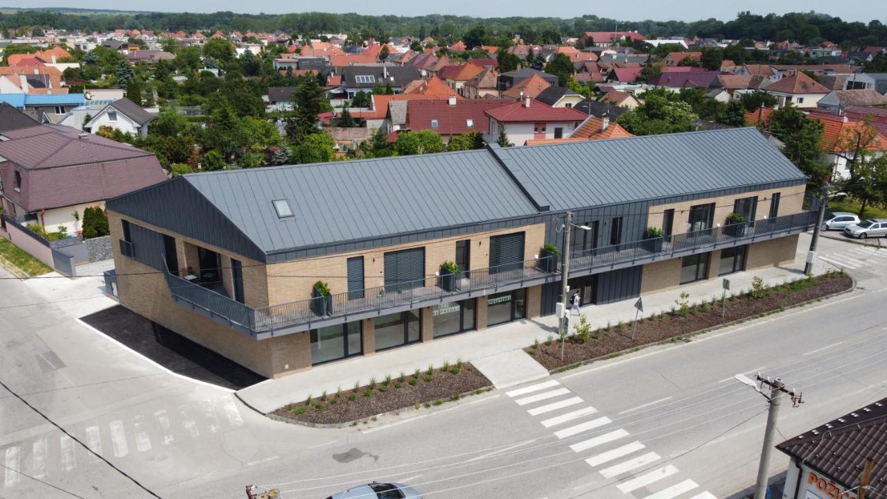 Project Ik Luxury Apartments Sered' Eksteriør billede